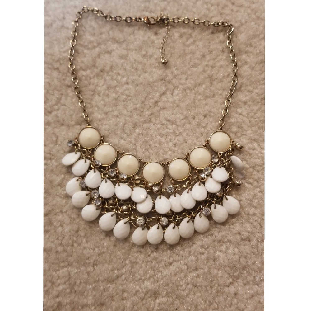 Statement necklace